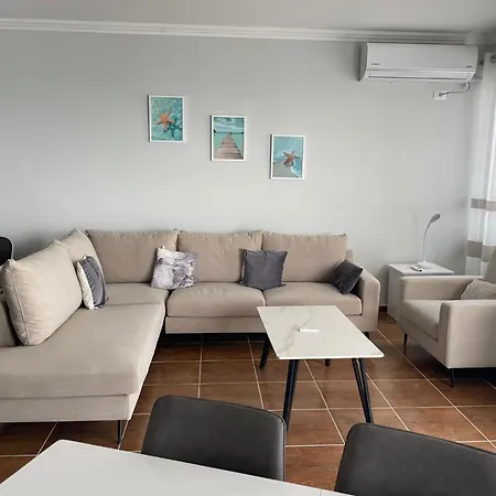 Апартаменты Beachfront *